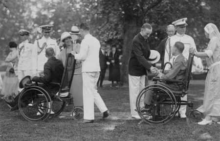 President Coolidge greeting veterans on the White House lawn, 1924. 