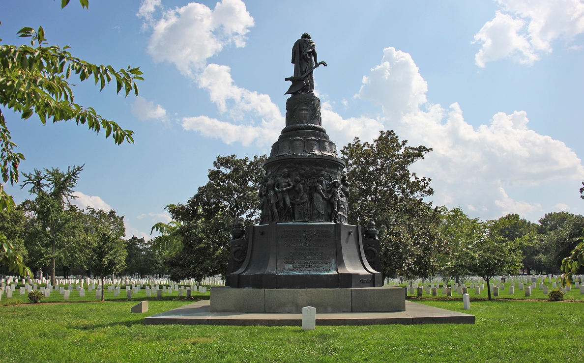 The Confederate Monument today, looking south. 