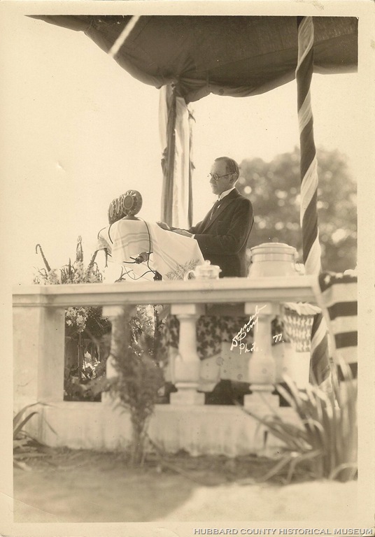 The President at Cannon Falls, dedicating Colvill's memorial 