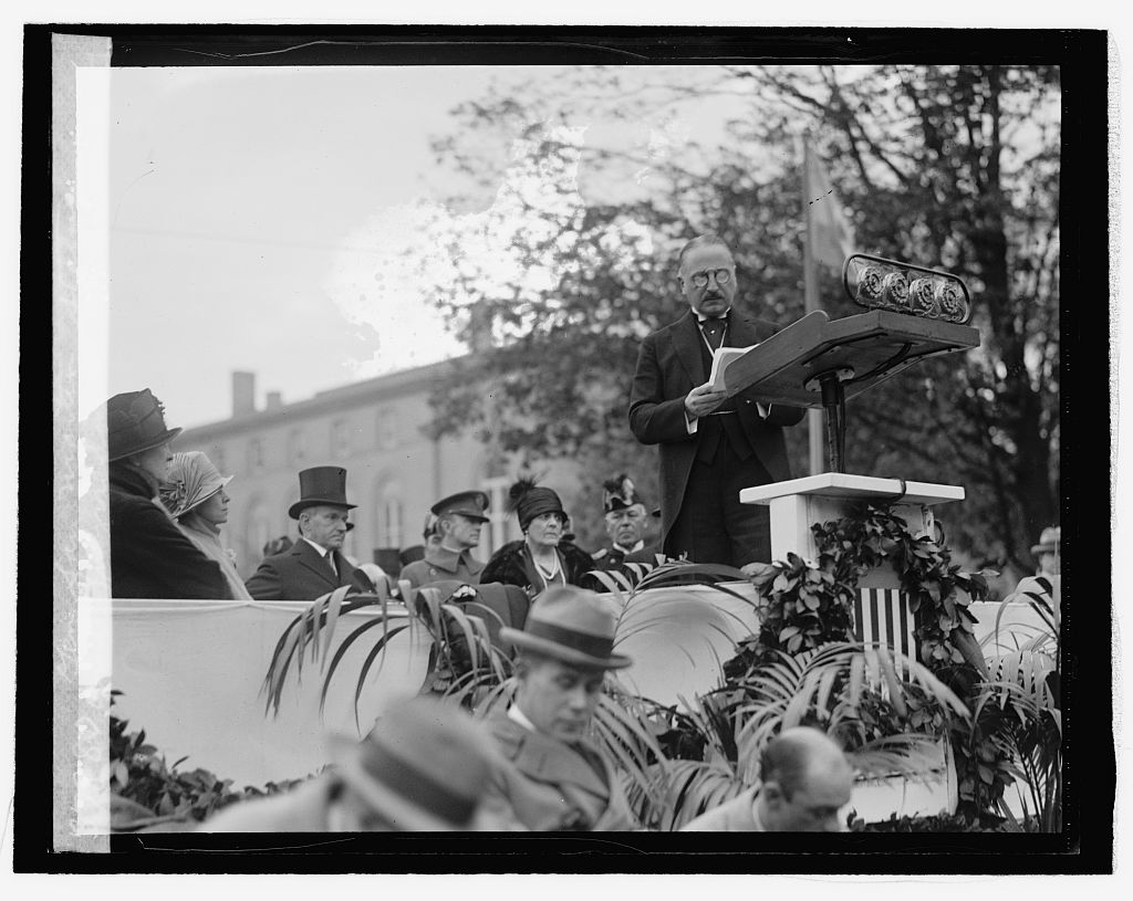 Ambassador Pueyrredon introduces President Coolidge with remarks commending the relationship between our republic and the Republic of Argentina. Coolidge honors the Ambassador in his speech, noting that Pueyrredon, too modest to say so, was an actual descendant of the great patriot San Martin. Courtesy of the Library of Congress. 