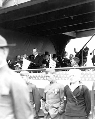 President Coolidge speaking at the Minnesota state fairgrounds in St. Paul, June 8, 1925. 